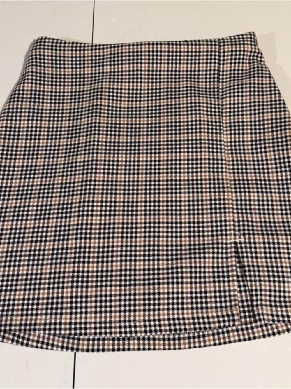 Classic Plaid Mini Skirt in Black and Cream